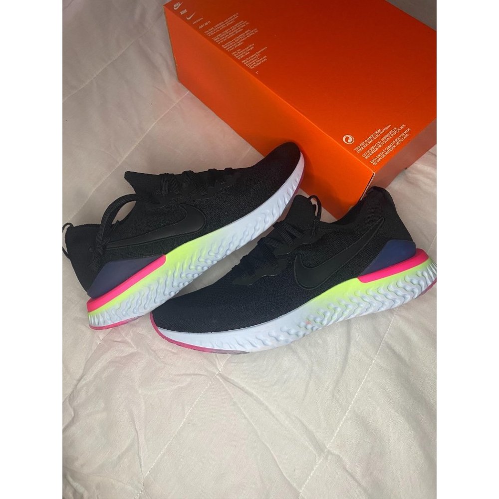 Nike Epic React Flyknit 2
